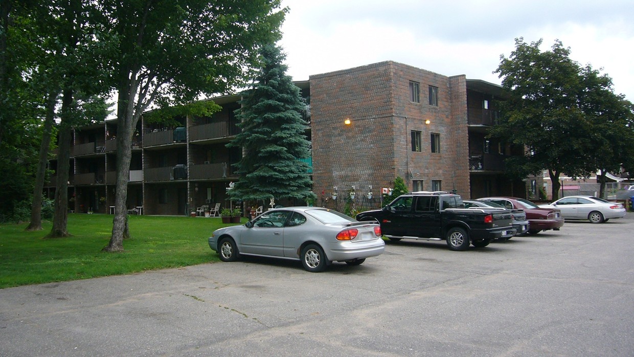 Photo principale - Village Green Apartments
