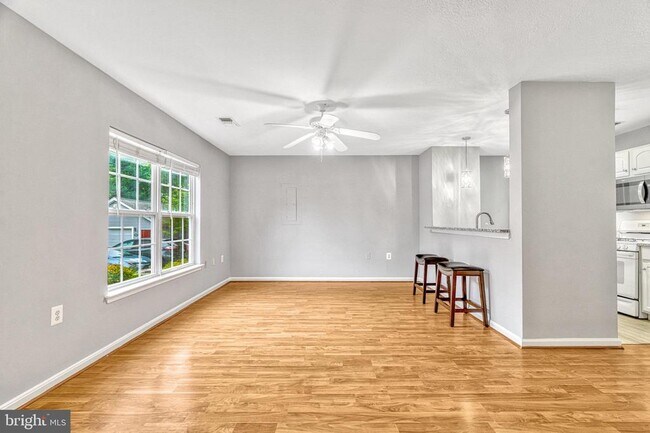 Foto del edificio - 43585 PATCHING POND Sq