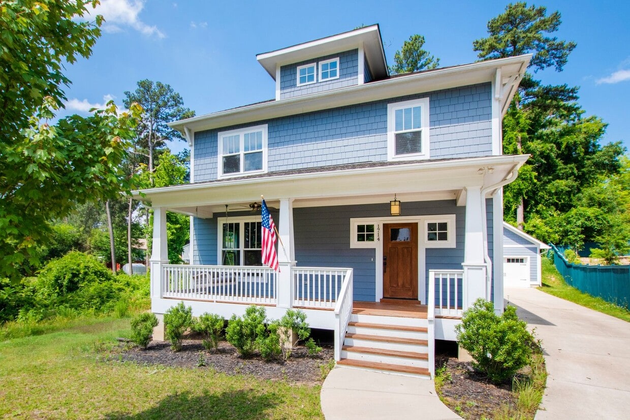 Craftsman Style Home in heart of the Lakew... - Craftsman Style Home in heart of the Lakew...