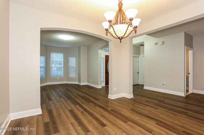 Foto del edificio - 3675 Blue Wing Ct