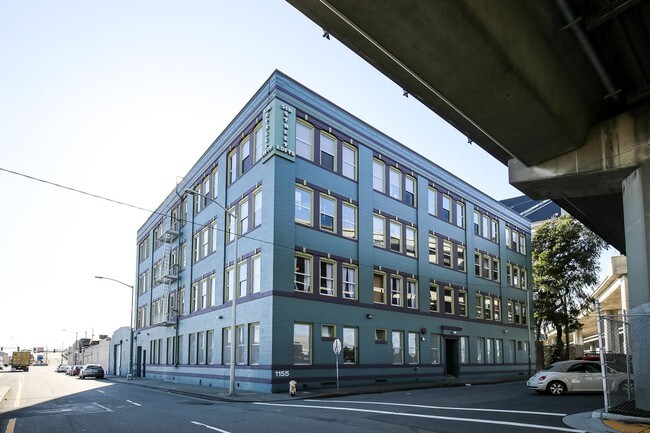 Foto del edificio - 5th Street Lofts