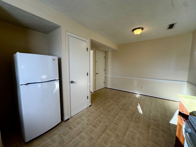 Foto del edificio - 2600 Anthony Pl