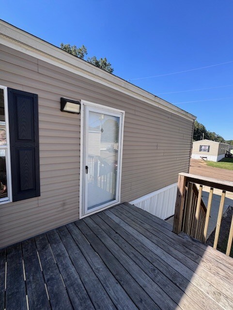 Foto del edificio - 1 Leila Dr