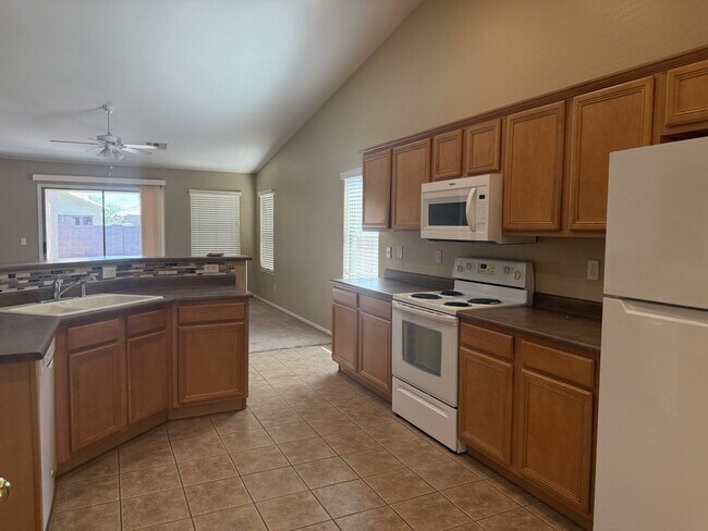 Building Photo - The Villages of Queen Creek rental home!