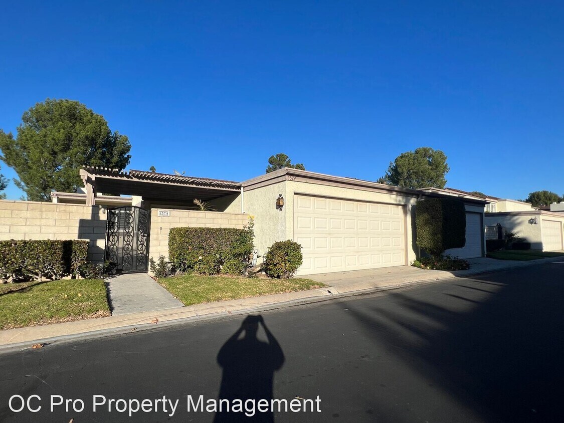 Primary Photo - 2 br, 2 bath House - 5574 E Vista Del Amigo
