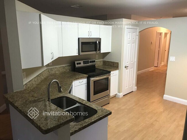 Foto del edificio - 17150 NW 11th St