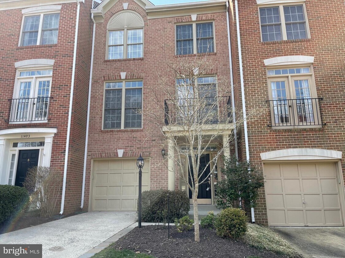 Primary Photo - 11405 Summer House Ct
