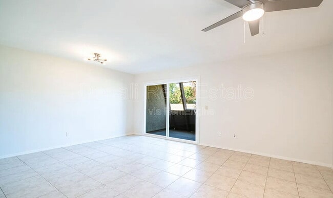 Photo - 1329 S Mitchell Dr Townhome