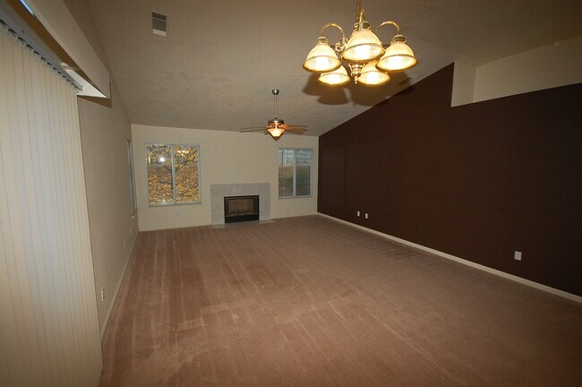Foto del edificio - 120 Cottage Pl