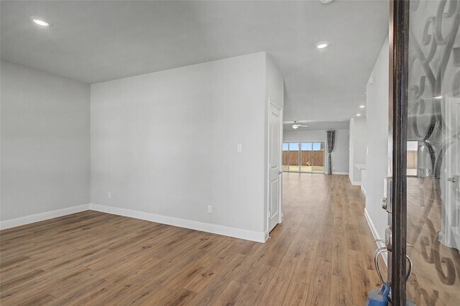 Foto del edificio - 2344 Bellatrix Dr