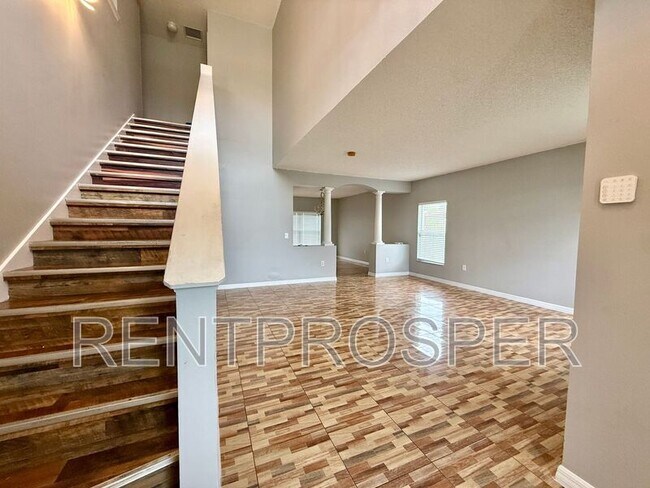 Foto del edificio - 677 Elbridge Dr
