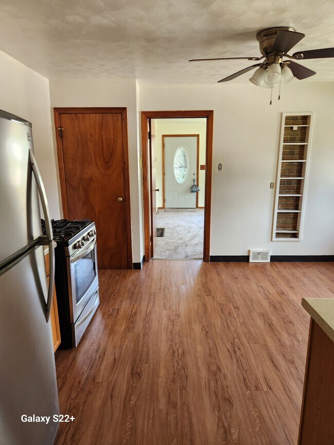 Foto del edificio - 4426 Greengarden Blvd