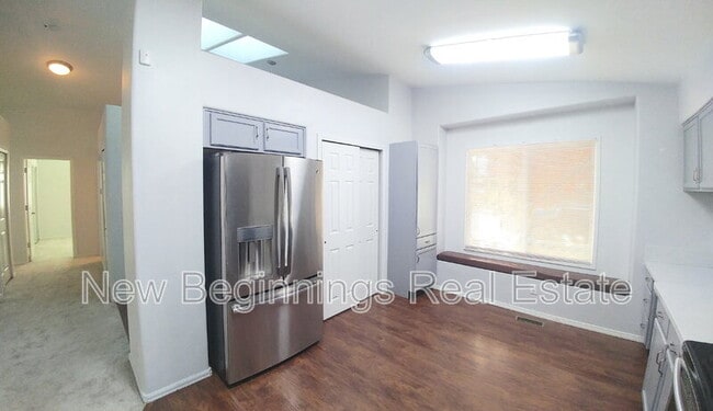 Building Photo - 7080 Maram Way