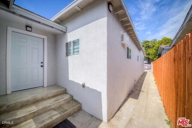 Foto principal - 1726 W 37th Pl