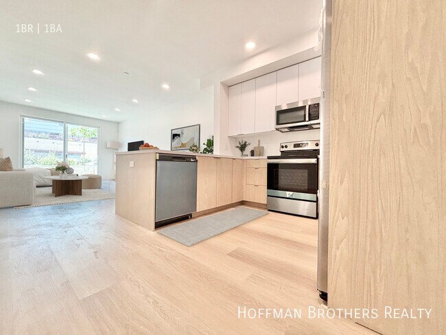 Foto del edificio - 4406 Fulton Ave