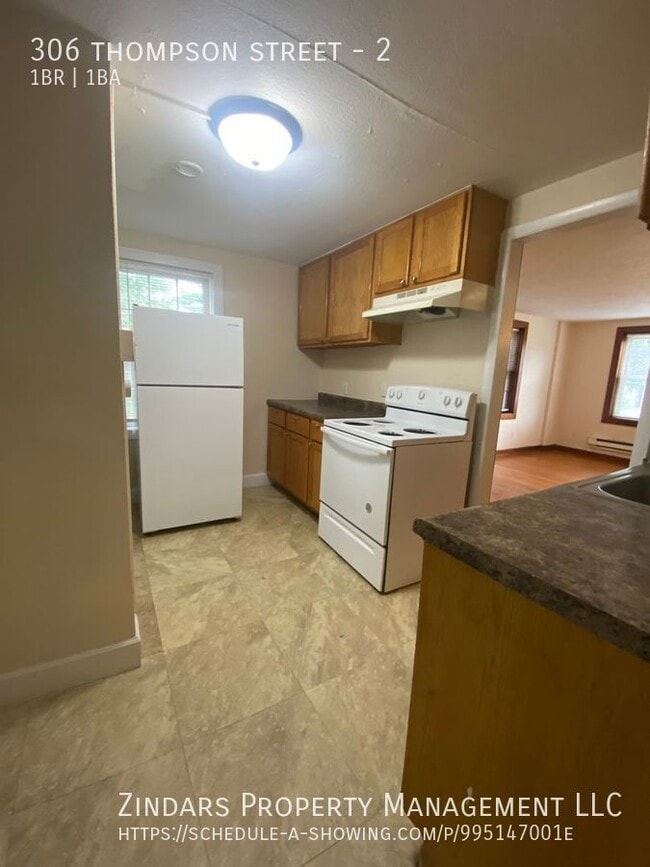 Foto del edificio - 306 Thompson St