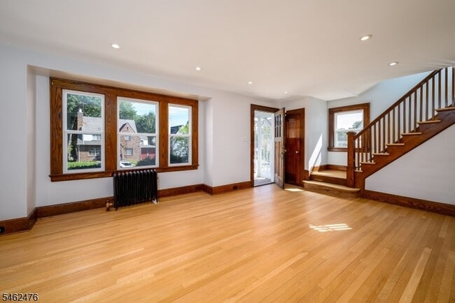 Building Photo - 160 Clairmont Terrace