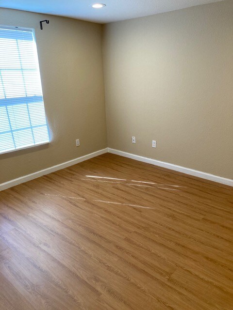 Foto del edificio - 3059 8th Ave