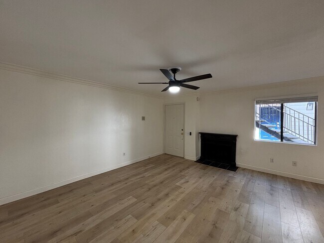 Building Photo - Bright 2BD/2BA Condo in Golden Hill with In-Unit Laundry & Tandem Parking
