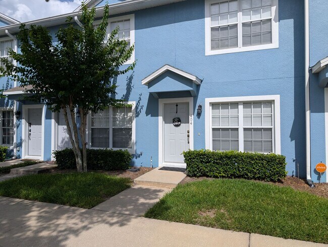 Foto del edificio - Spacious 2 Bed, 2.5 Bath Townhome in Gated...