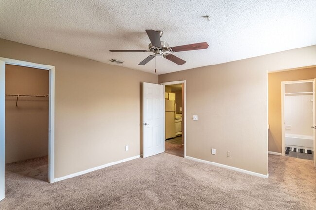 Interior Photo - Avenues of Baldwin Park