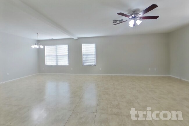 Foto del edificio - 2283 E Palm Beach Dr