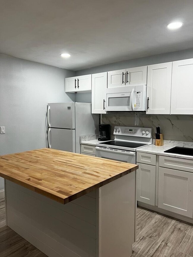 Foto del edificio - 4877 30th St SW