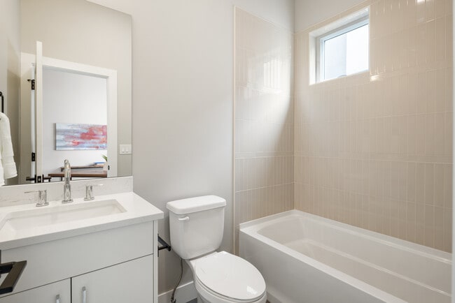 Foto del edificio - Tejon Towns