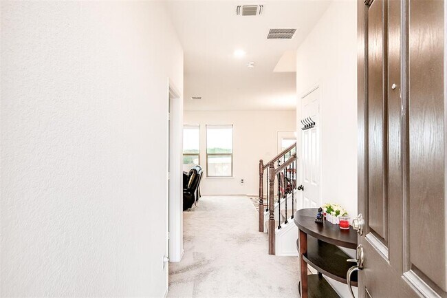 Foto del edificio - 1924 Stringer Pass