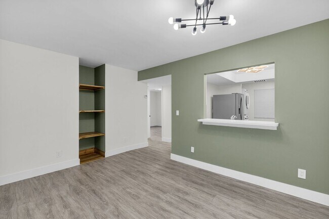 Foto del edificio - Exceptional two-bedroom, two-bath property...