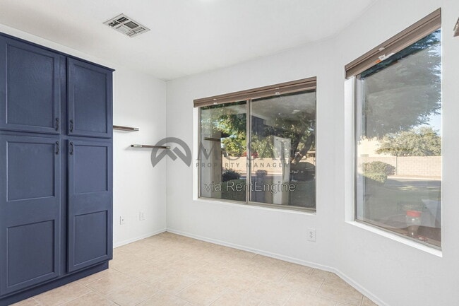 Building Photo - 15807 W Marconi Ave