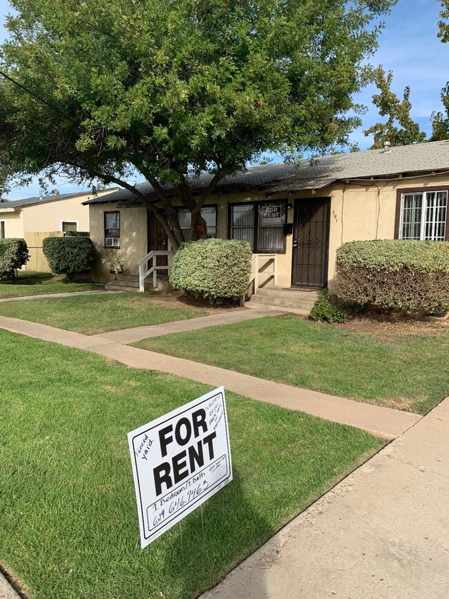 Building Photo - 595 S 2nd St