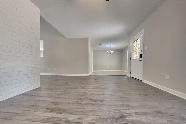 Building Photo - 3819 Honey Brook Dr