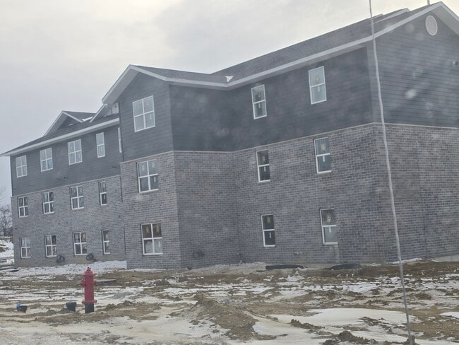 Building Photo - Alice Place West Burlington