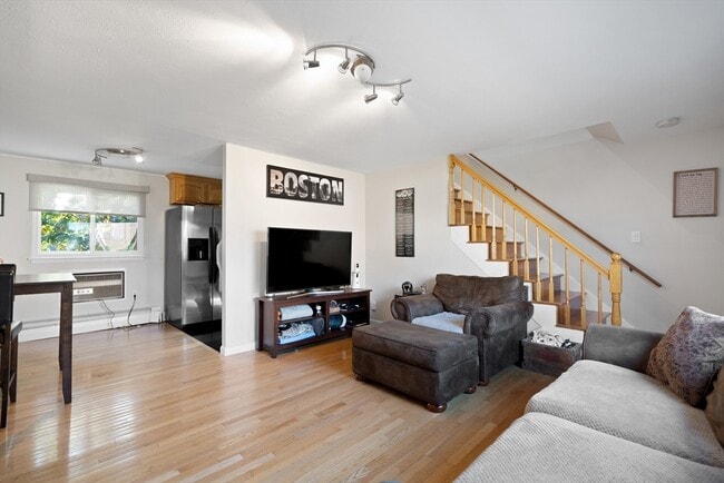 Building Photo - 41 Bishop Dr