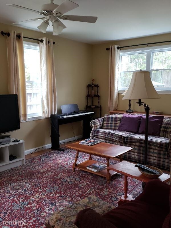 Foto del edificio - 1 br, 1 bath Apartment - 1801 Stonegate ave