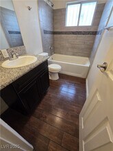 Building Photo - 2626 Lynnwood St