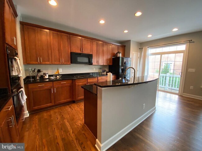 Foto del edificio - 12239 Water Elm Ln