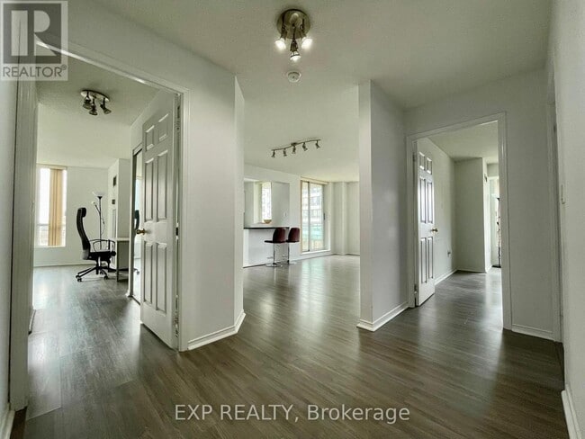 Building Photo - 8 Pemberton Ave