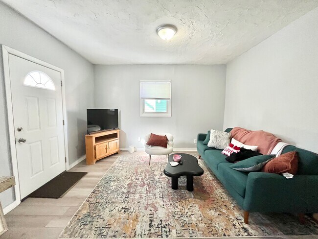 Foto del edificio - 10R Gardner St