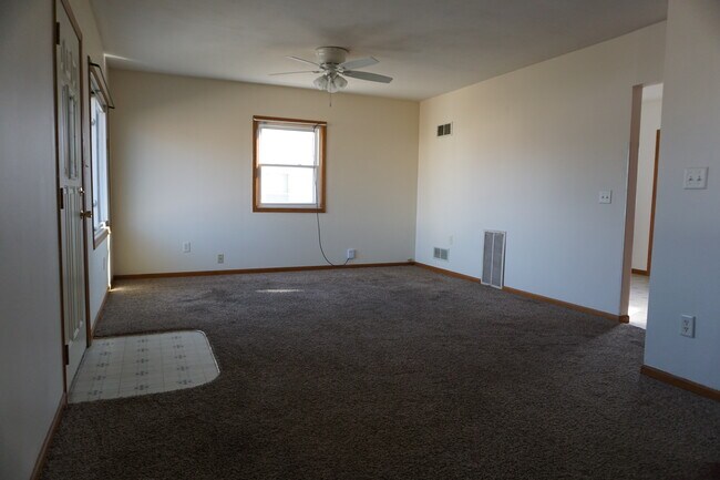 Building Photo - 3721 Sunnyside Ave