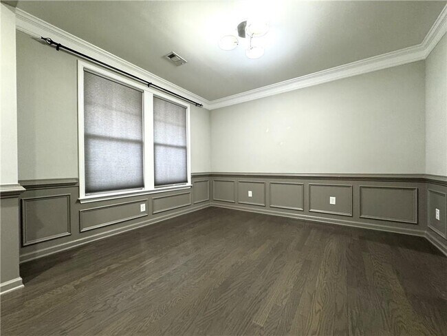 Foto del edificio - 920 Grove Valley Dr