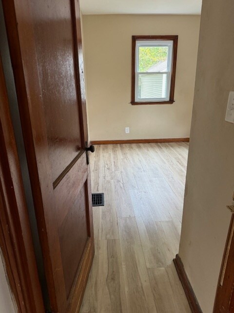 Foto del edificio - 2385 Joyce Ave