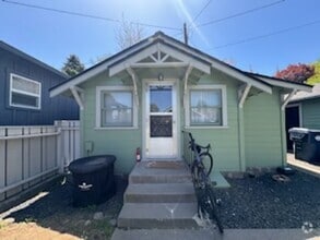 Building Photo - 501 NW Newport Ave