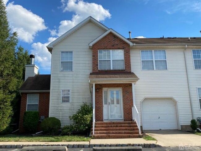 Building Photo - 196 Barclay Ct
