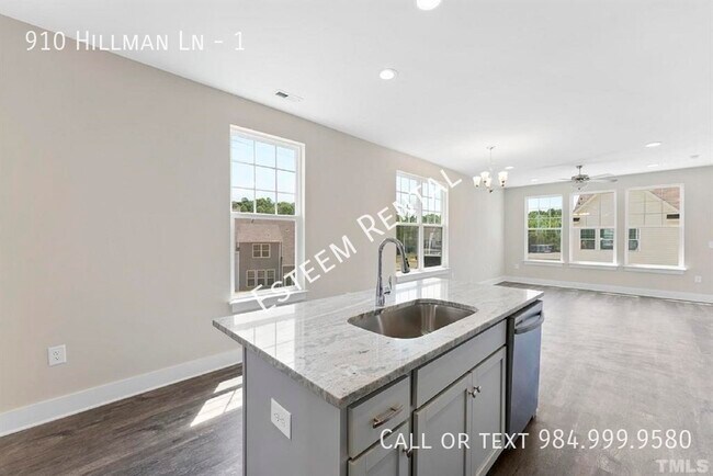 Photo - 910 Hillman Ln Townhome