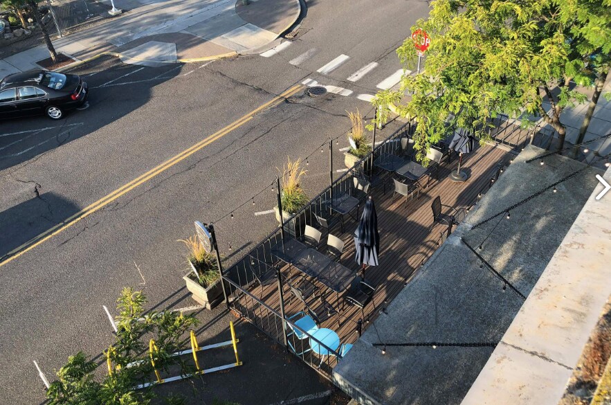 Foto del edificio - 215 W Canal Dr