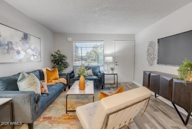 Foto del edificio - 2222 W Beardsley Rd