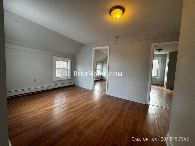 Building Photo - 3 Carey Ln