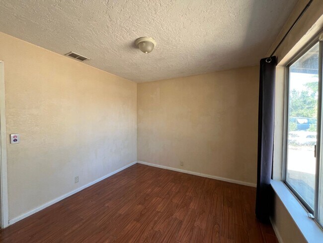 Building Photo - 22347 Tehama Rd